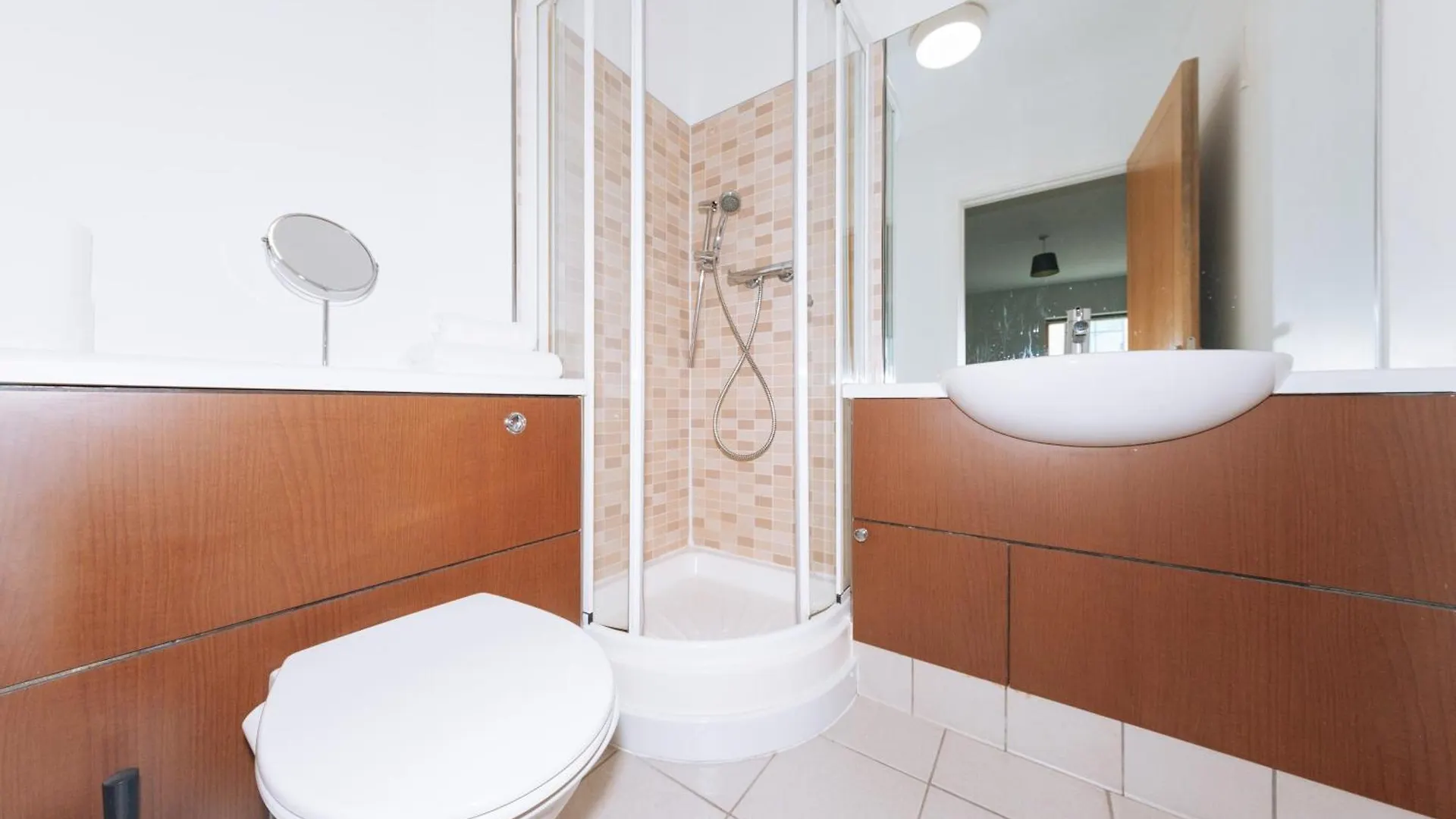 Ferienwohnung Bright 2Bd Flat With Private Balcony - Dublin 0*,  Irland