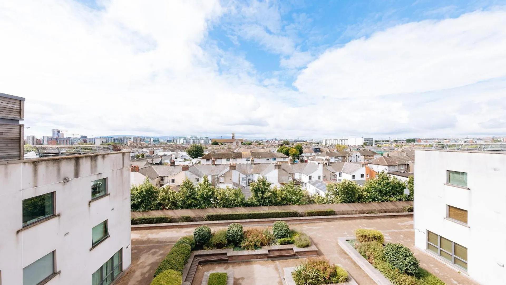 Ferienwohnung Bright 2Bd Flat With Private Balcony - Dublin Irland