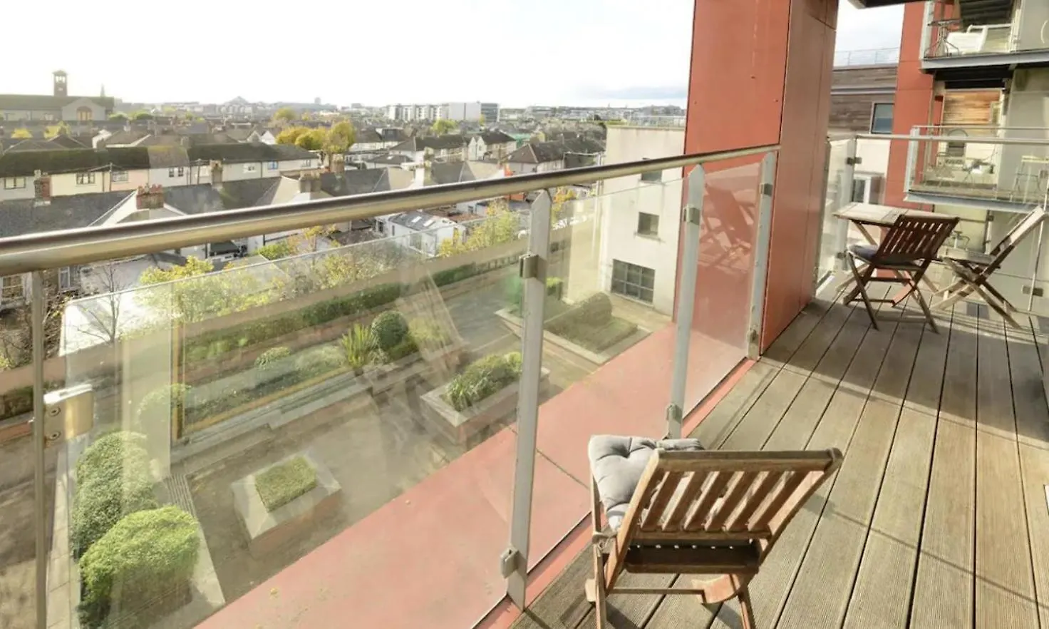 Ferienwohnung Bright 2Bd Flat With Private Balcony - Dublin