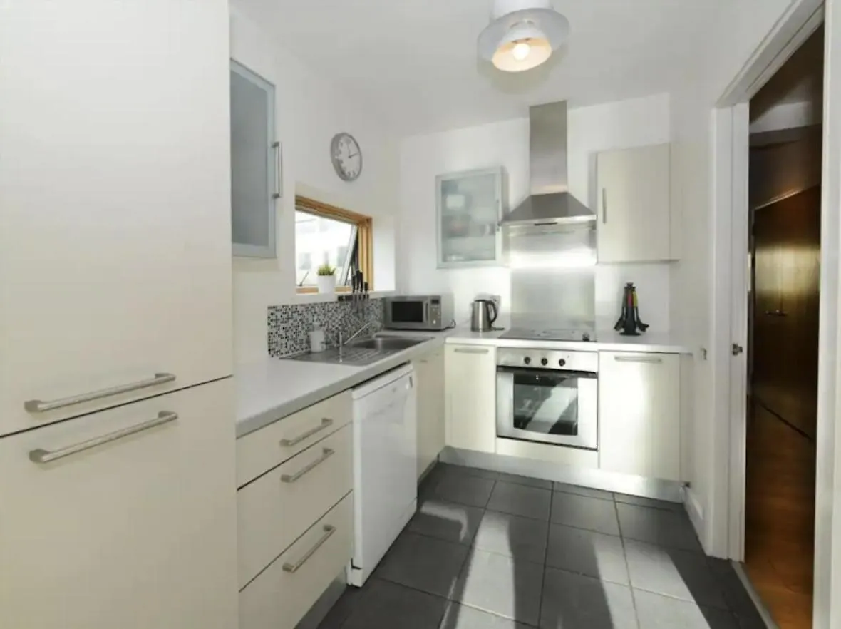 Appartamento Bright 2Bd Flat With Private Balcony - Dublino