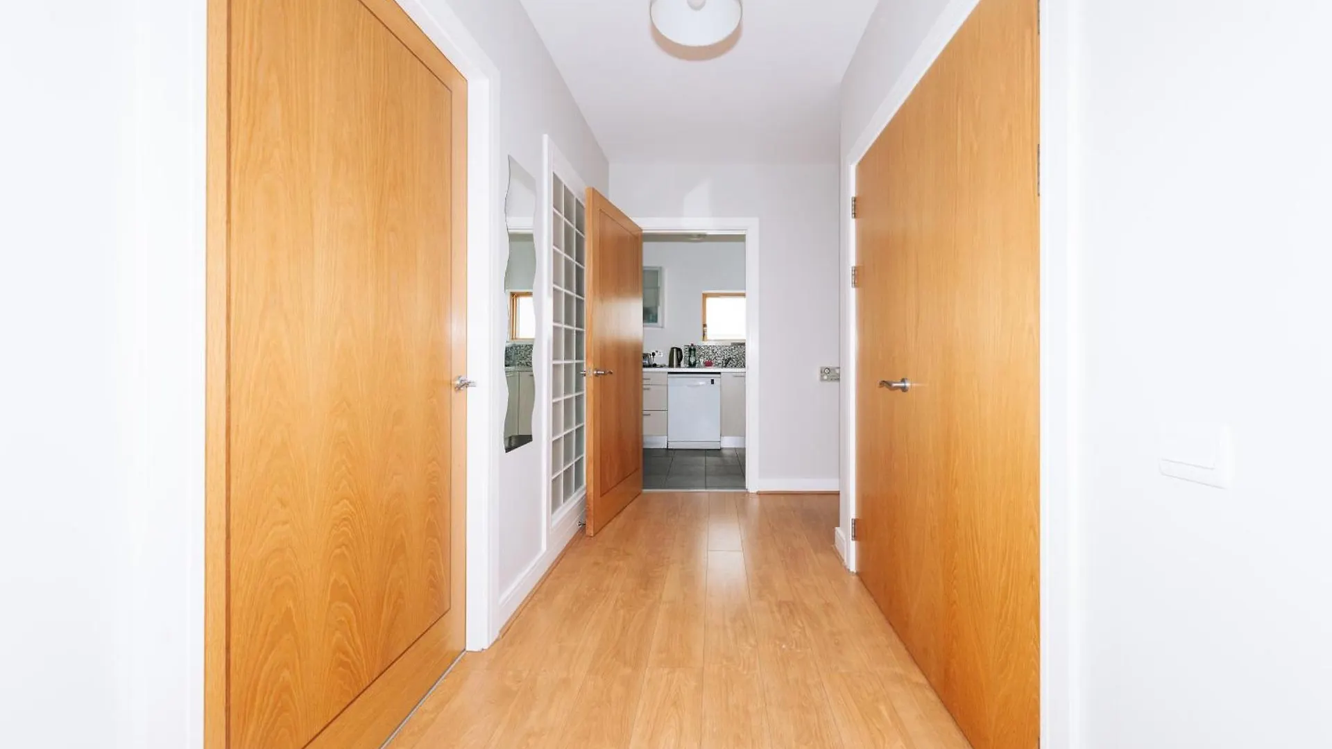 Appartamento Bright 2Bd Flat With Private Balcony - Dublino