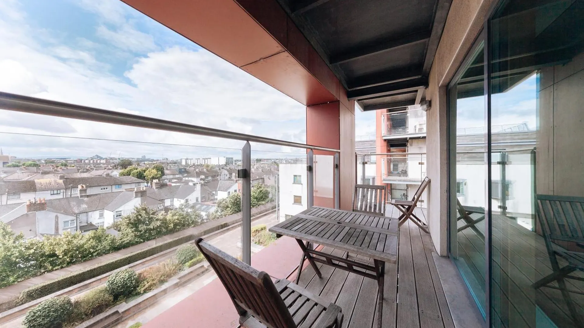 Апартаменты Bright 2Bd Flat With Private Balcony - Дублин